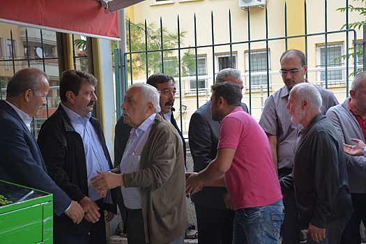 MHP Dinar İlçe Bşk. Mustafa Karahan'ın Abisinin Cenaze Törenine Büyük Katılım
