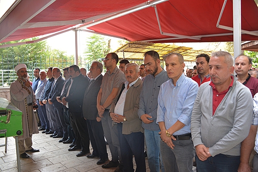 MHP Dinar İlçe Bşk. Mustafa Karahan'ın Abisinin Cenaze Törenine Büyük Katılım