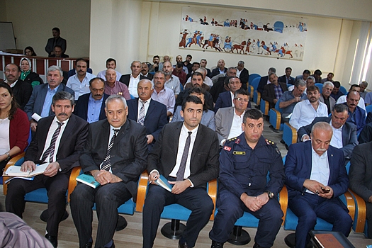 Mv. Ali Özkaya Dinar'da Köy Muhtarlarını Dinledi