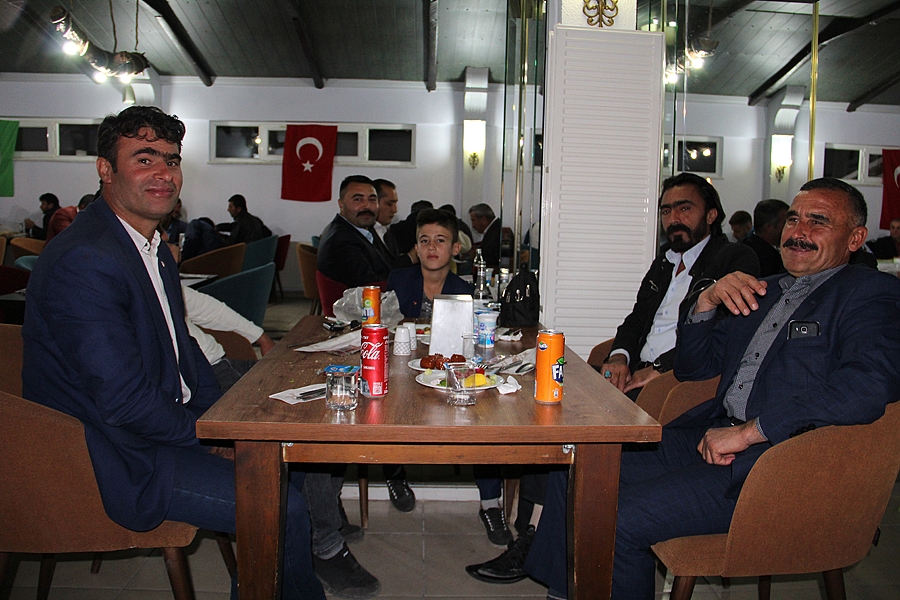 Dinar Ziraat Odasından Muhtarlar Gününde Özel Yemekli Gece