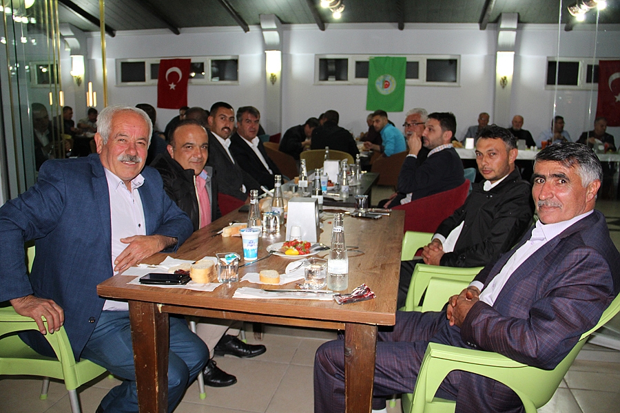 Dinar Ziraat Odasından Muhtarlar Gününde Özel Yemekli Gece