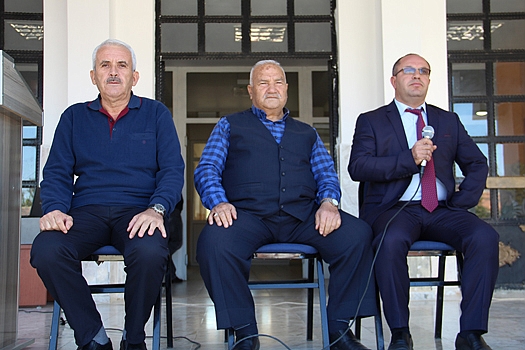 Dinar Menderes İlkokulu Mehmetçiklerimize Destek İçin Program Düzenledi