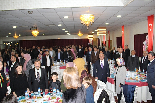Dinar'da 24 Kasım Öğretmenler Günü Kutlandı
