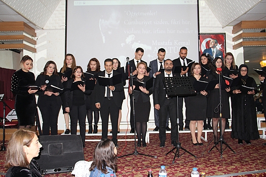 Dinar'da 24 Kasım Öğretmenler Günü Kutlandı