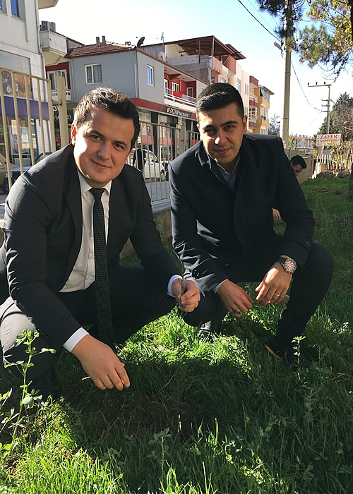 ADLİYEMİZ BAHÇESİNE FİDAN DİKİM ETKİLİĞİ DÜZENLENDİ