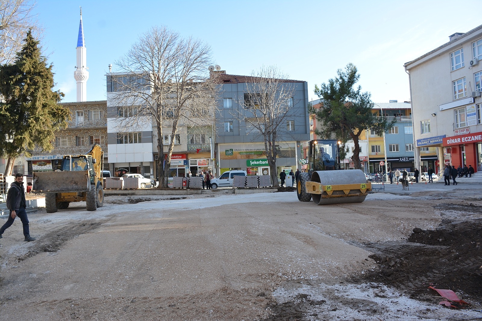 İlçemize yakışır bir meydan için çalışıyoruz
