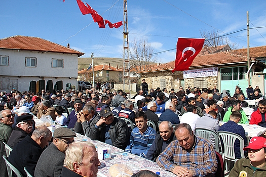 Avşar Köyünde 4 Bin Fidan Toprakla Buluştu