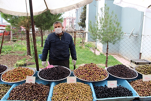 Dinar Sebze Pazarında Zabıta Ekipleri Coronavirüs Tedbirleri Aldı. Video HABER
