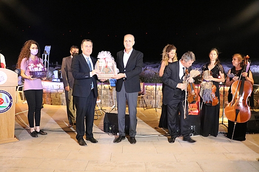 Türkiye'de Lavanta Hasadını Kurtulmuş Başlattı
