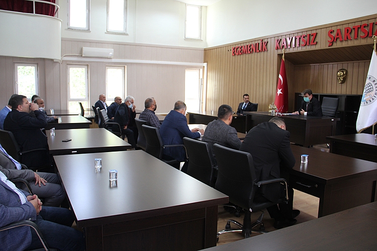 Dinar'da Muhtarlar Günü kutlandı