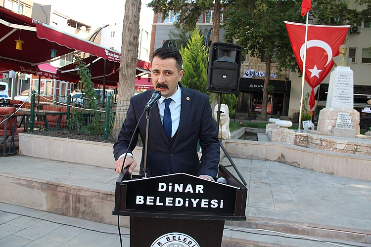 Dinar'da Muhtarlar Günü kutlandı