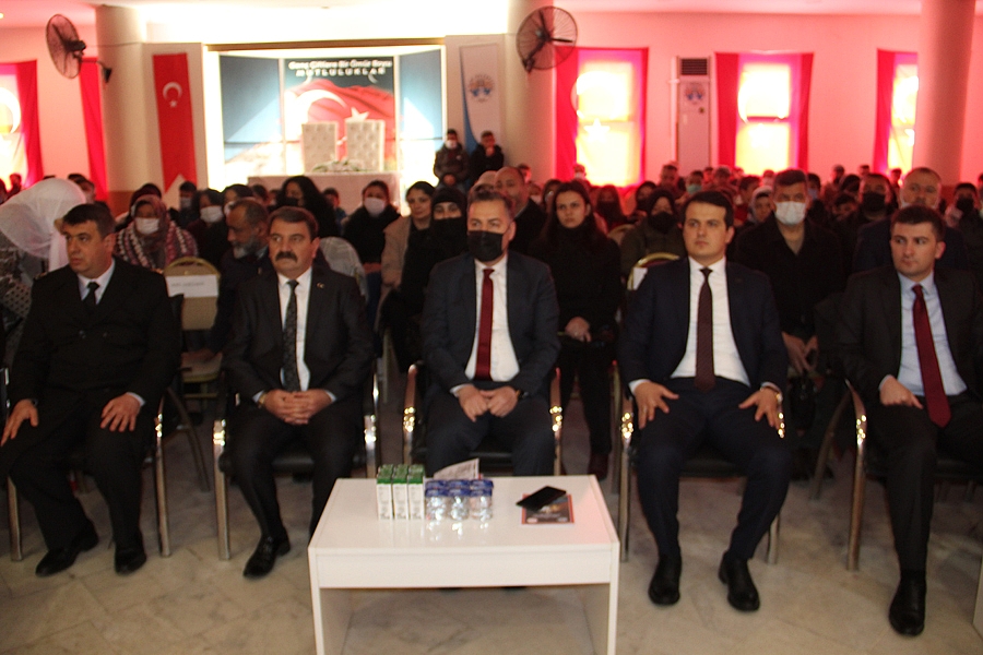 Dinar ilçesinde, 18 Mart Çanakkale Zaferi ve Şehitleri anma günü programı