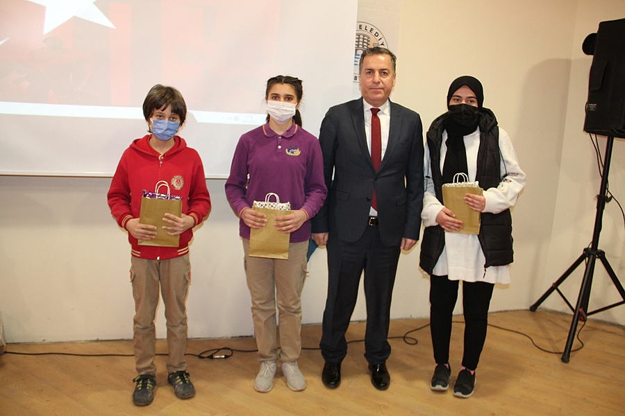 Dinar ilçesinde, 18 Mart Çanakkale Zaferi ve Şehitleri anma günü programı