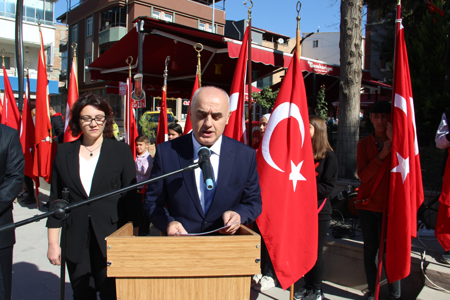 Dinar’da 29 Ekim Cumhuriyet Bayramı Çelenk Koyma Töreni
