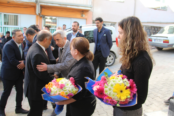 VELİ ÖZCAN MAZBATAYI ALDI