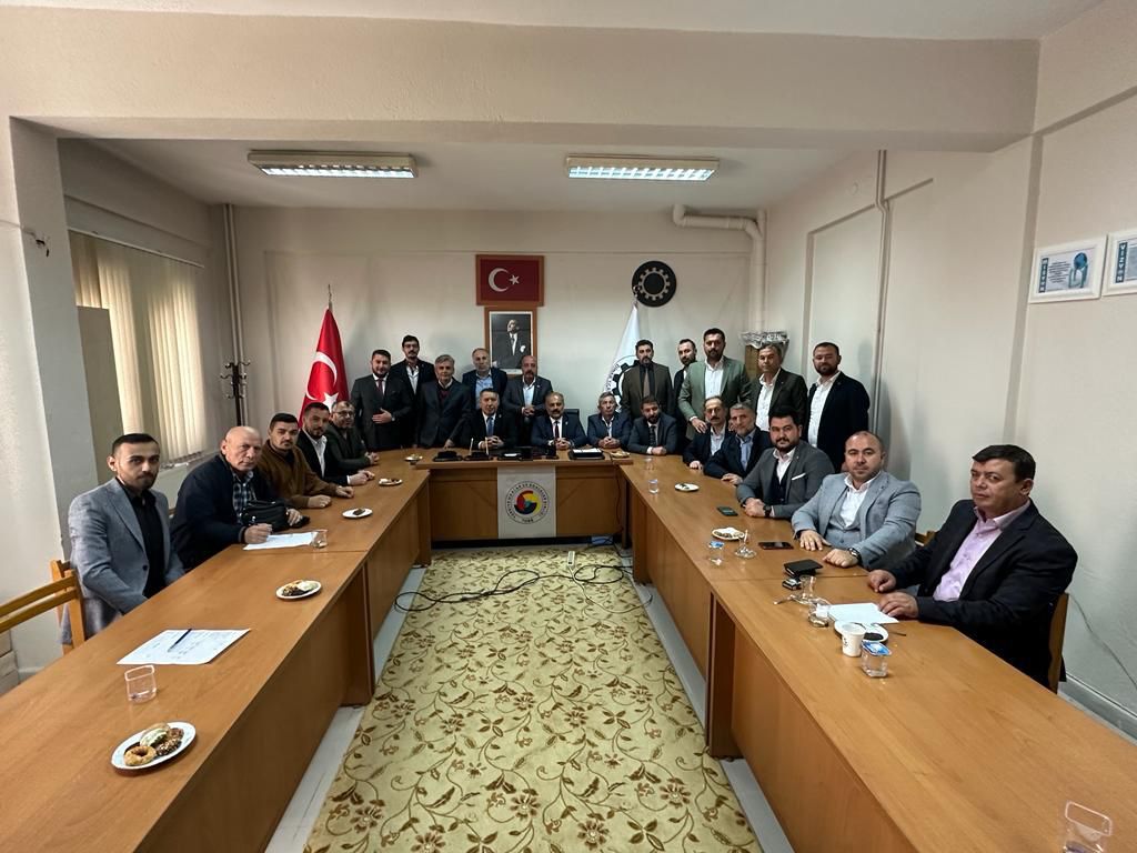 Yönetim Kurulu Üyeleri Veli Özcan'ı Başkan Seçti