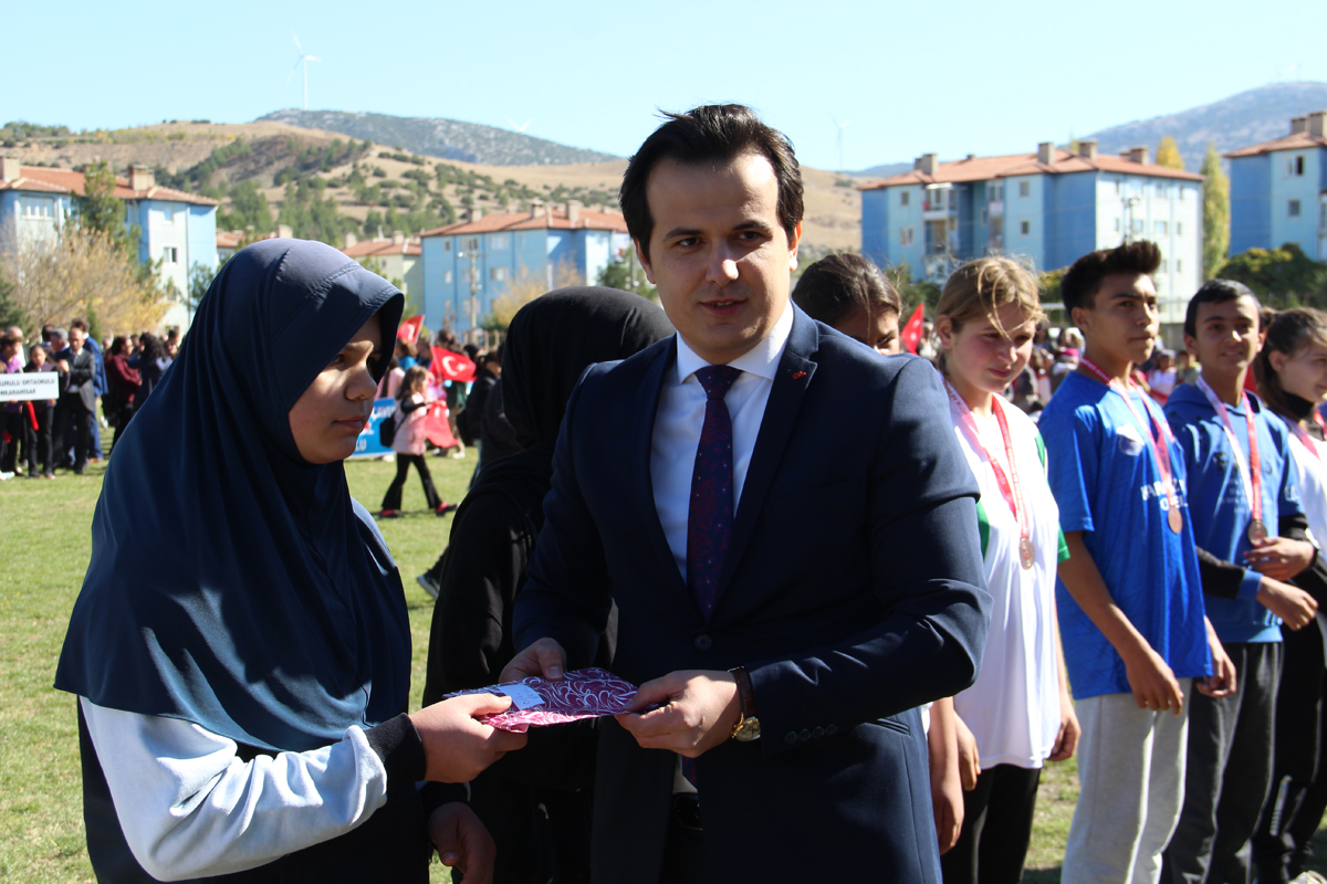 Dinar'da 29 Ekim Cumhuriyet Bayramı Coşkuyla kutlandı