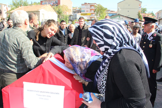 Dinar'da Uzman Çavuş Muhammed Mustafa Özdemir Göz Yaşları İle Toprağa Verildi