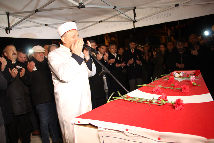 Şehit Hakan Köroğlu Dualarla Toprağa Verildi