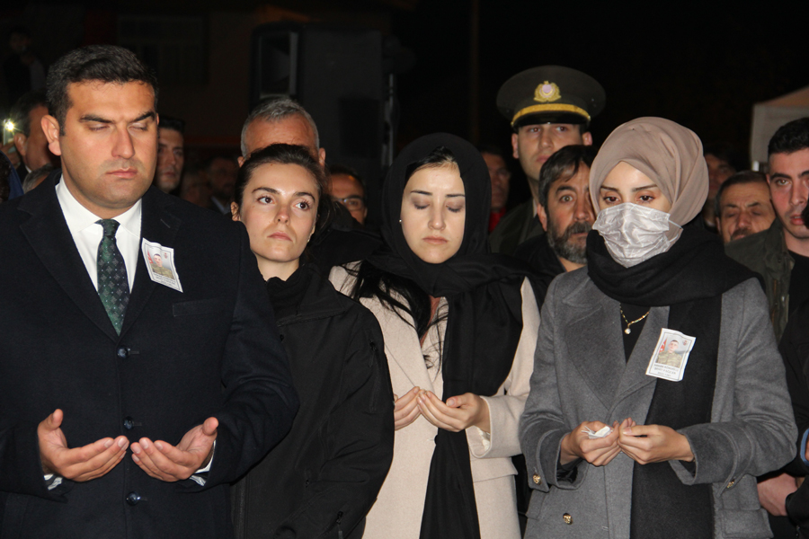 Şehit Hakan Köroğlu Dualarla Toprağa Verildi