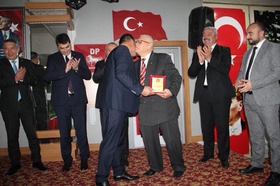 Demokrat Parti Dinar İlçe Başkanı Erdal Güçlü Oldu