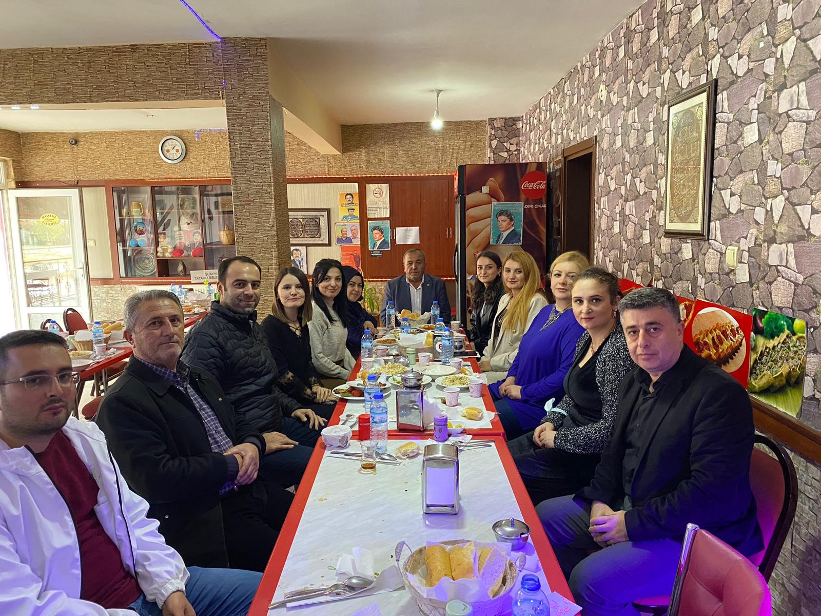 Tatarlı'da Tüm Öğretmenler İle Başkan Şuayyup Çiçek Yemek'te Buluştu