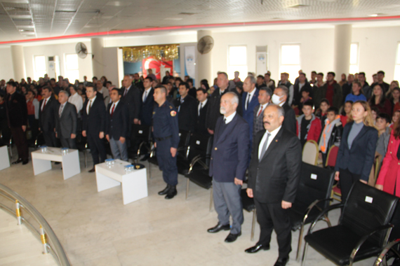 Dinar’da 24 Kasım Öğretmenler günü kutlandı