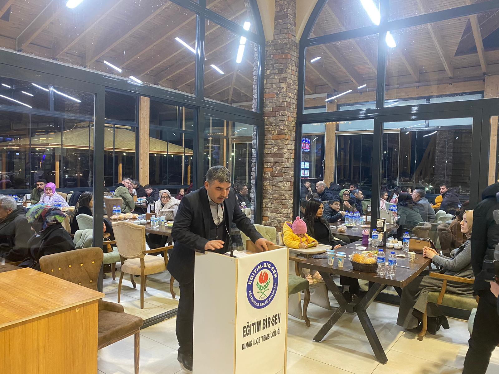 Dinar Eğitim Bir-Sen Birlik ve Kardeşlik sofrasında bir araya geldi