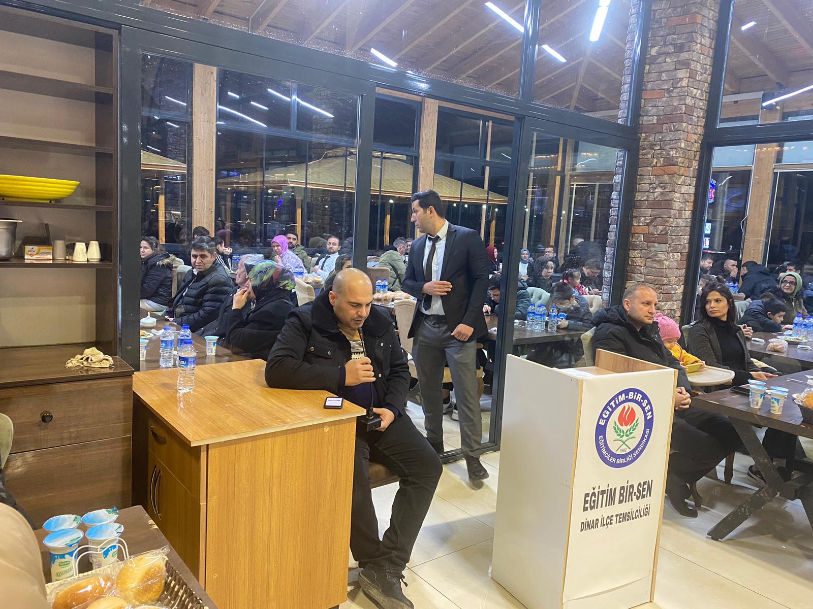 Dinar Eğitim Bir-Sen Birlik ve Kardeşlik sofrasında bir araya geldi