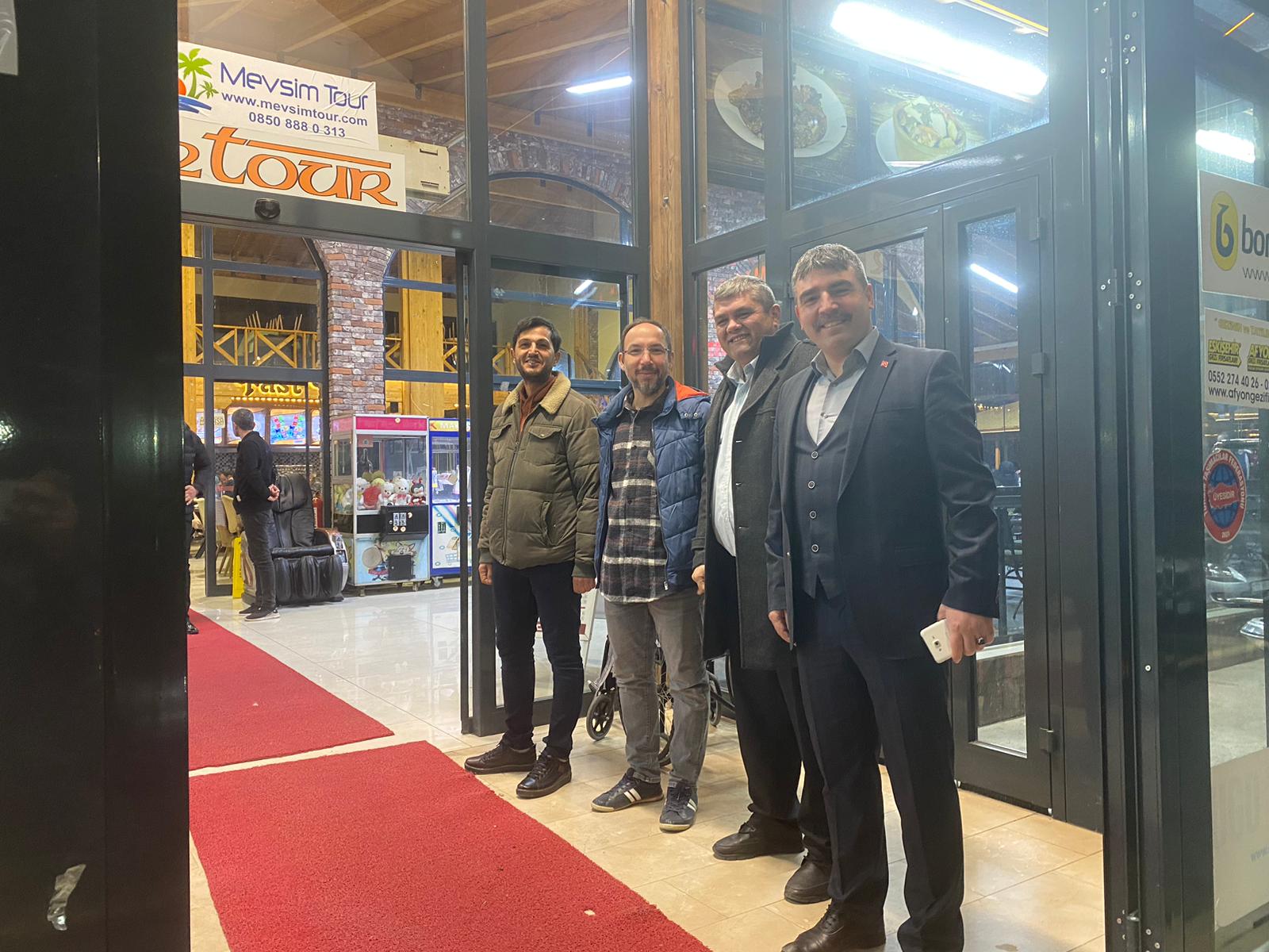 Dinar Eğitim Bir-Sen Birlik ve Kardeşlik sofrasında bir araya geldi