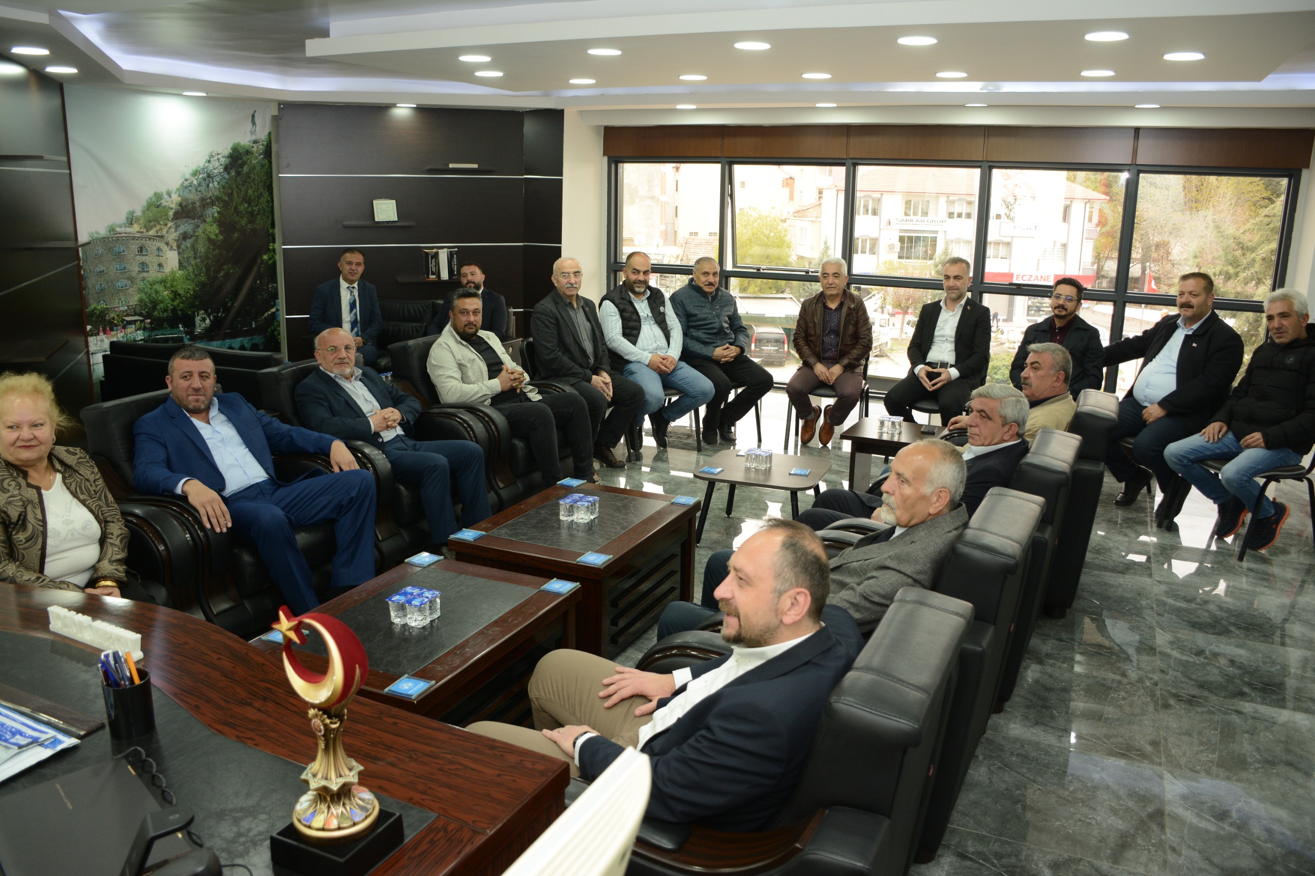CHP Dinar İlçe Başkanı Ali Arıkan, Veysel Topçu'ya Ziyarette Bulundu 
