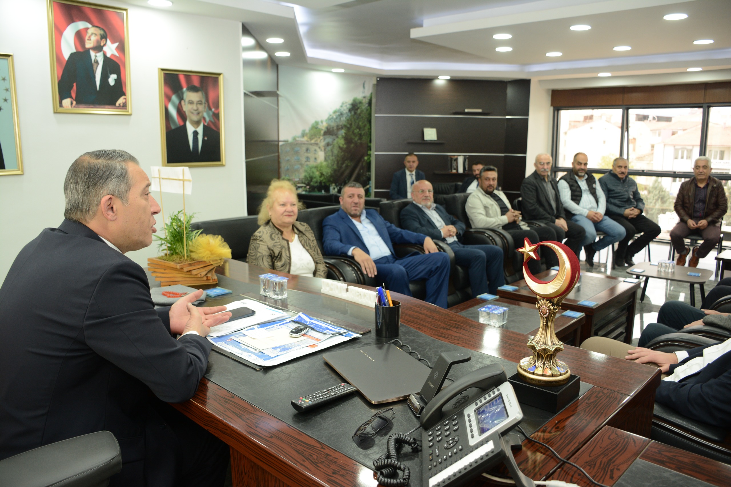 CHP Dinar İlçe Başkanı Ali Arıkan, Veysel Topçu'ya Ziyarette Bulundu 