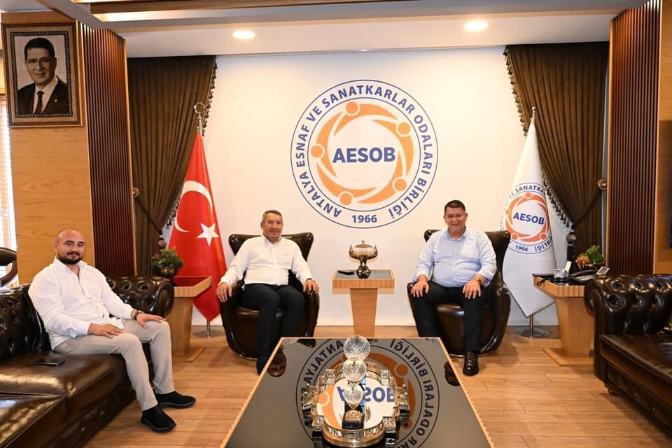 “Belediye Başkanı Veysel Topçu’dan AESOB Başkanı Adlıhan Dere’ye Ziyaret”