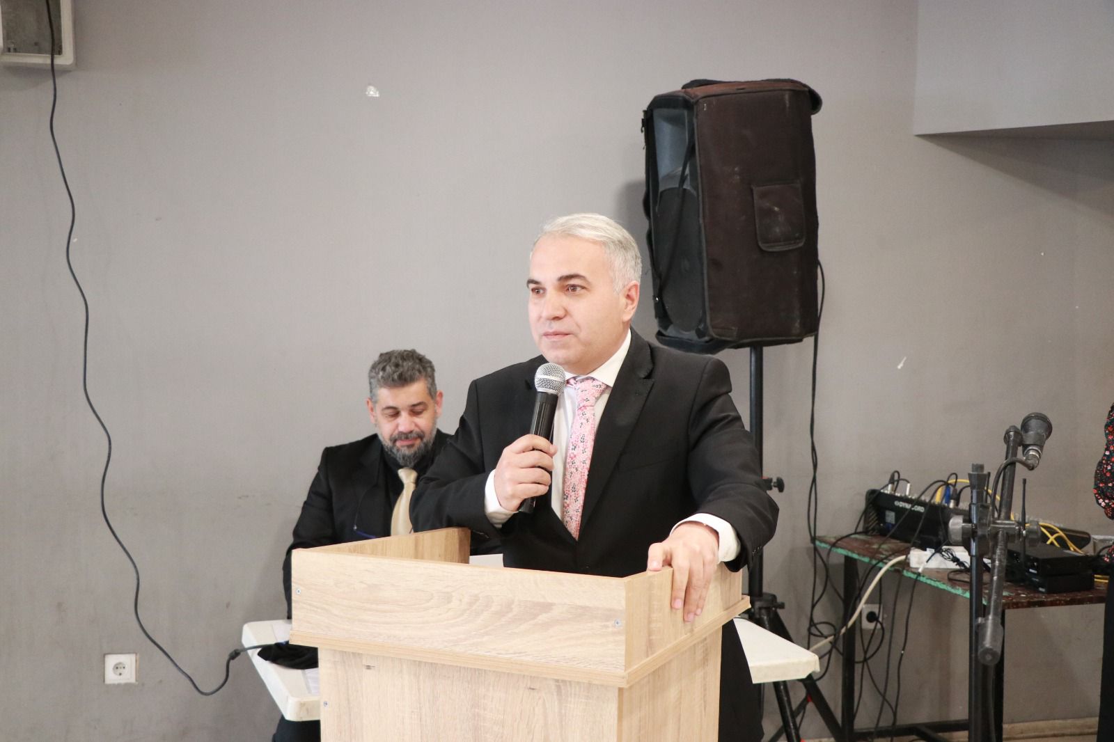 Dinar Belediye Başkanı Veysel Topçu, 24 Kasım Öğretmenler Günü Programlarına Katıldı
