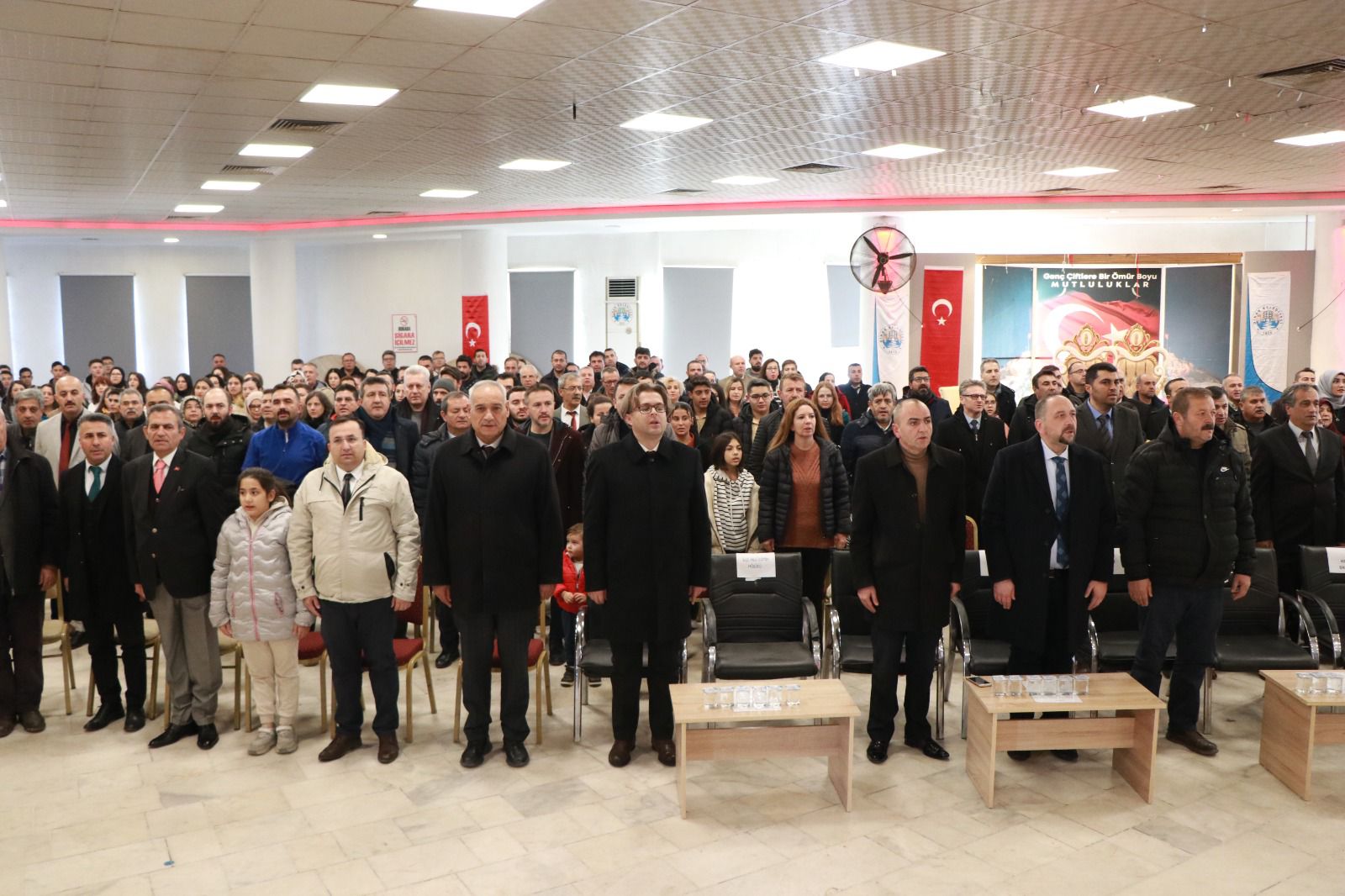 Dinar Belediye Başkanı Veysel Topçu, 24 Kasım Öğretmenler Günü Programlarına Katıldı