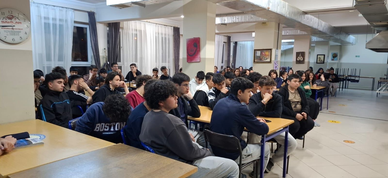 KAYMAKAM DURU, İFTARINI FEN LİSESİ ÖĞRENCİLERİMİZLE YAPTI 