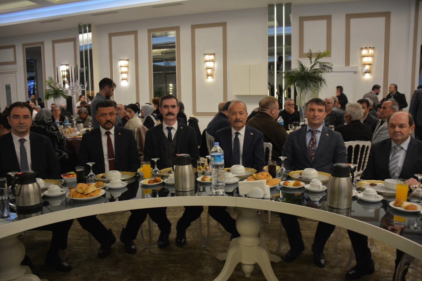 Afyonkarahisar'da MHP'den Geniş Katılımlı İftar Programı 