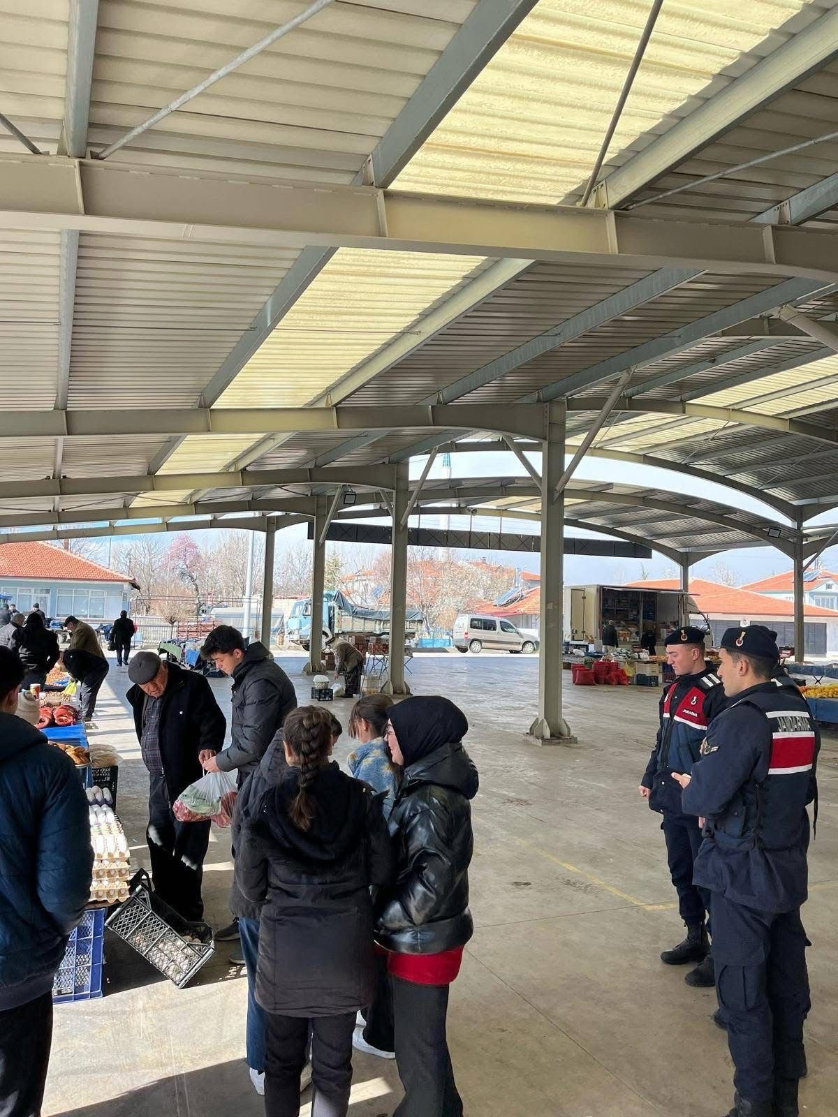 Tatarlı Jandarma Karakol Komutanlığından İyilik Haftası Kapsamında Anlamlı Faaliyetler! 