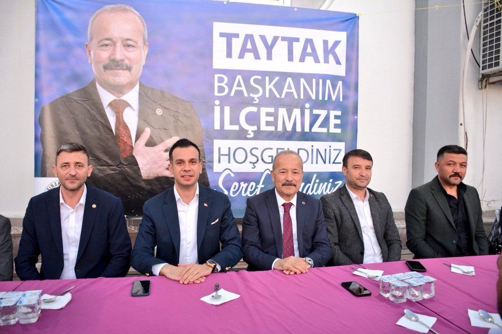 Mehmet Taytak, Sinanpaşa'da İftar Buluşmasına Katıldı 