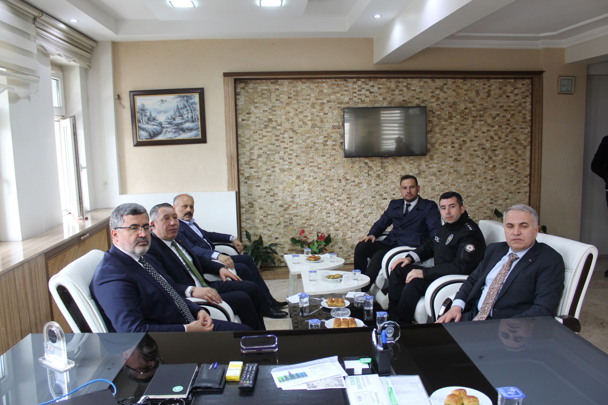 İLÇEMİZDE RAMAZAN BAYRAMI RESMİ BAYRAMLAŞMA PROGRAMI YAPILDI