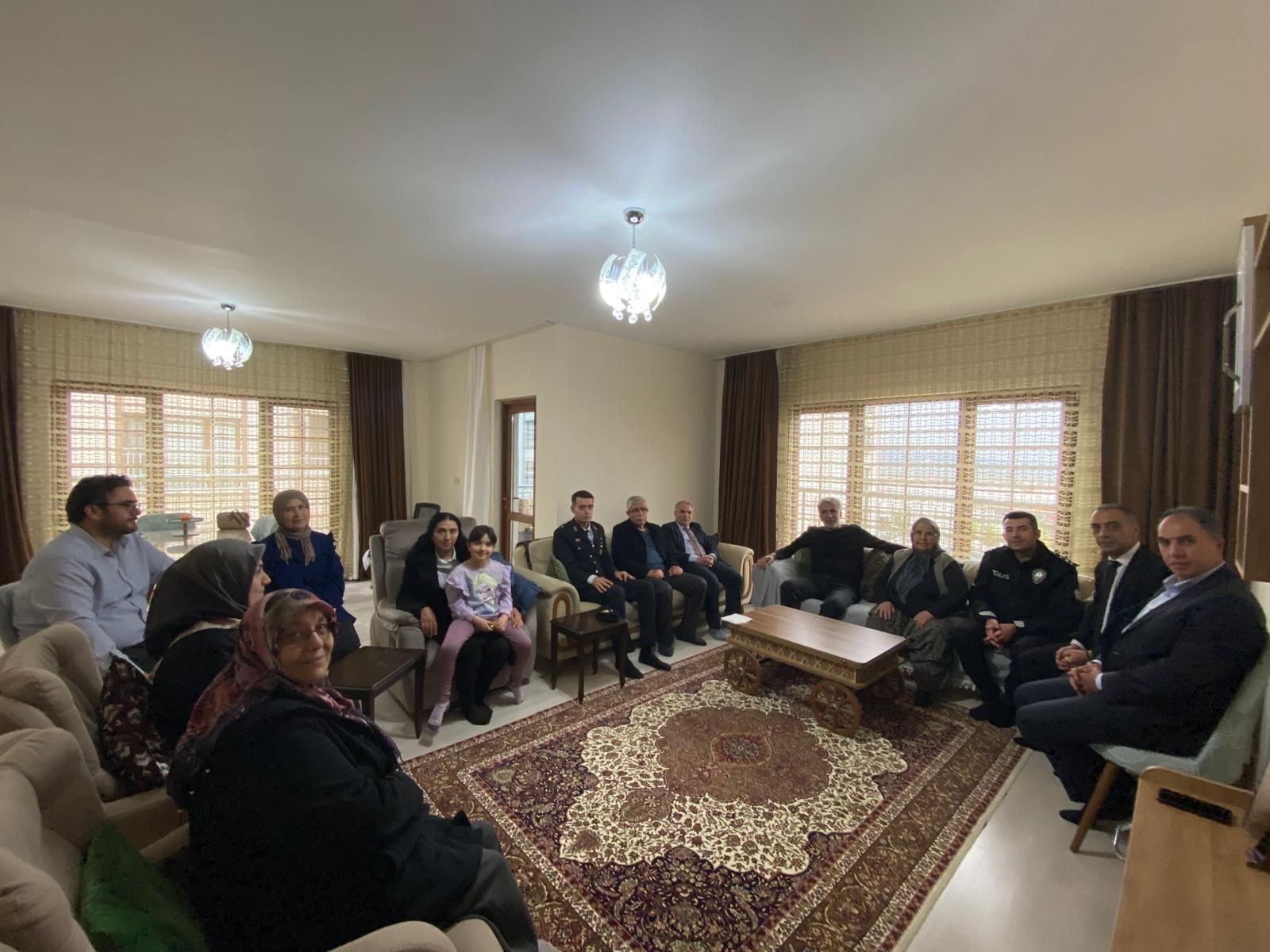 İLÇEMİZDE RAMAZAN BAYRAMI RESMİ BAYRAMLAŞMA PROGRAMI YAPILDI