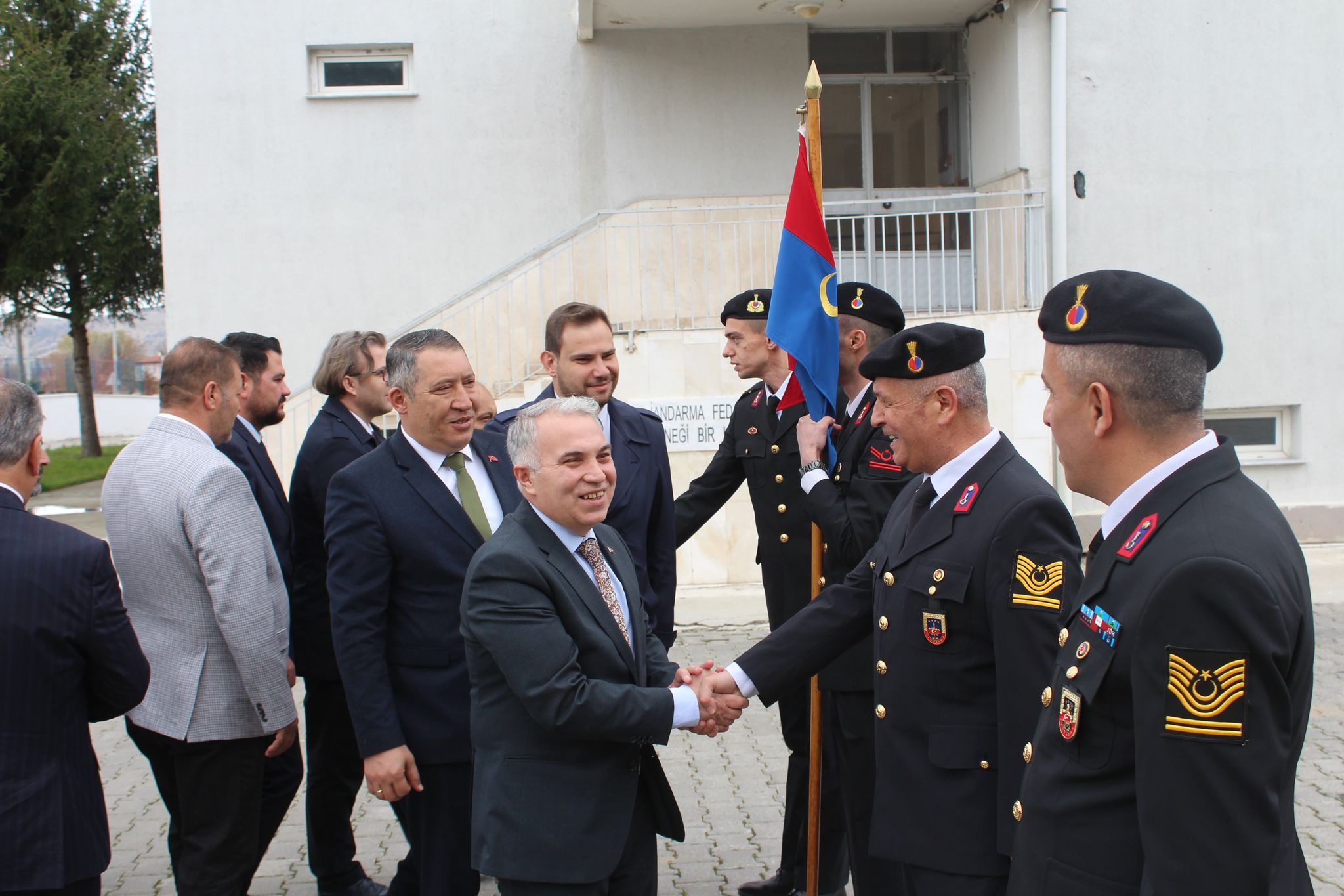İLÇEMİZDE RAMAZAN BAYRAMI RESMİ BAYRAMLAŞMA PROGRAMI YAPILDI