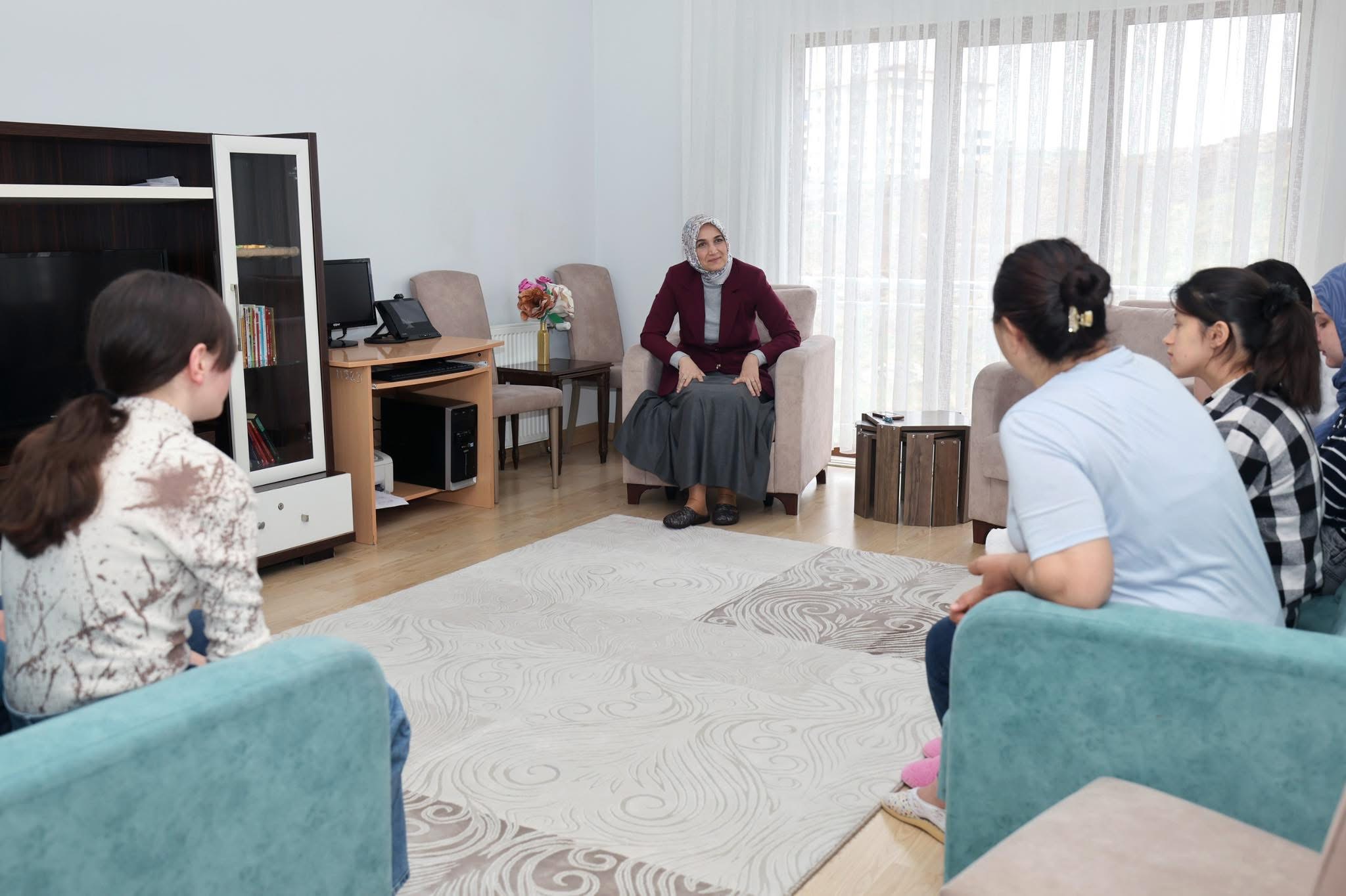Vali Kübra Güran Yiğitbaşı, Devlet Himayesindeki Çocuklarla Bir Araya Geldi!