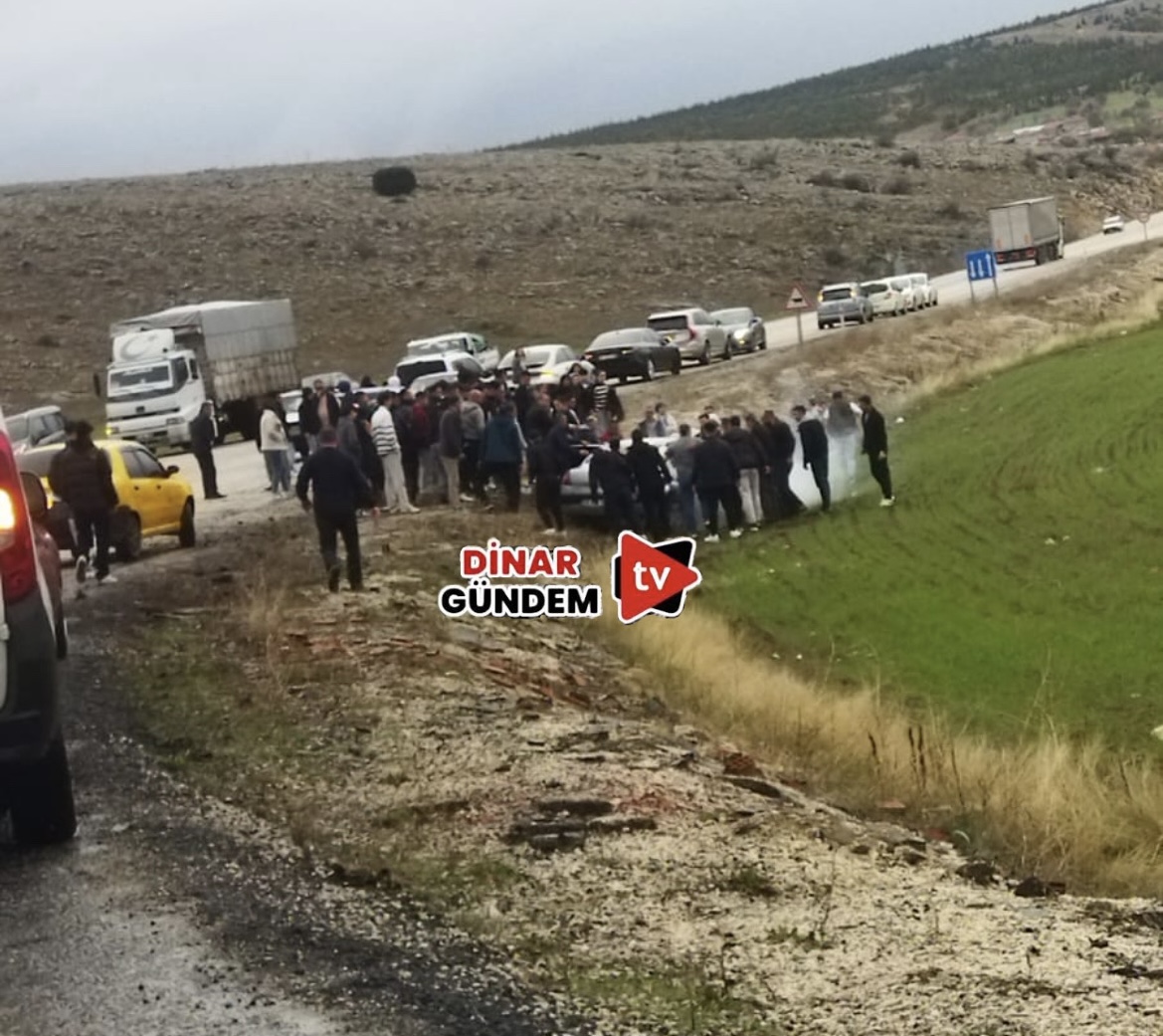 Çöl Ovası Karayolunda Yine Trafik Kazası: Araç Tarlaya Savruldu!