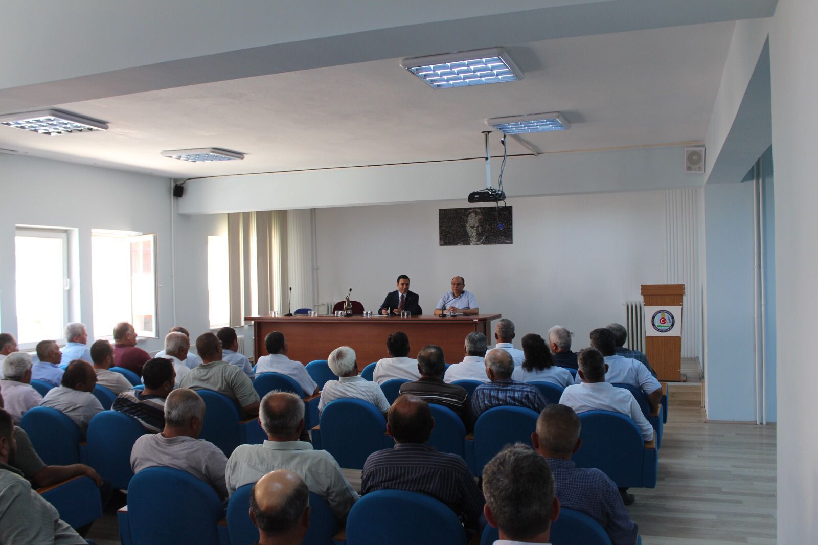 Kaymakamımız Hasan UĞUZ, Merkez, Belde ve Köy Muhtarlarıyla Tanışma Toplantısı Yaptı