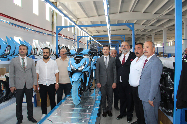 MHP Heyetinden Dazkırı'daki Musatti Motosiklet ve İplik Fabrikalarına Ziyaret