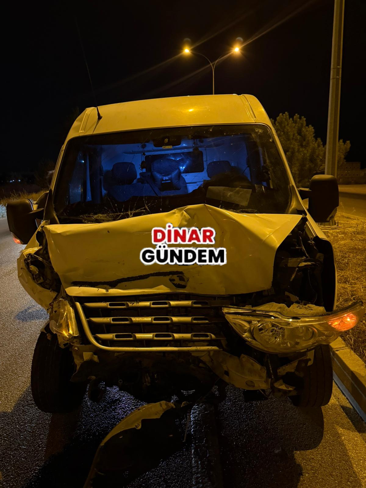 Dinar Yeni Sanayi Mevkiinde Trafik Kazası! 
