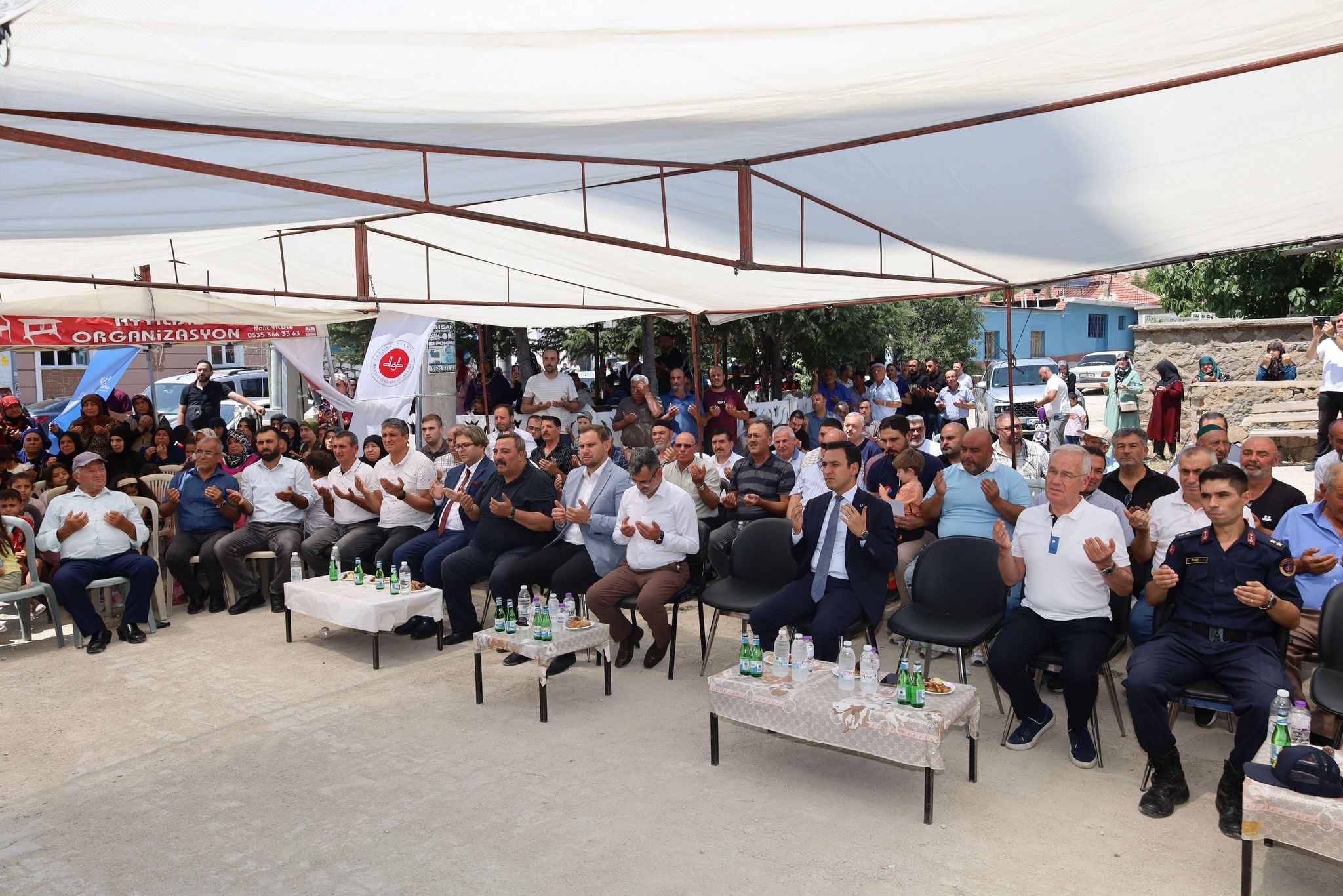 Ocaklı Mahallesi’nde Sultan Alparslan Camii Dualarla Açıldı
