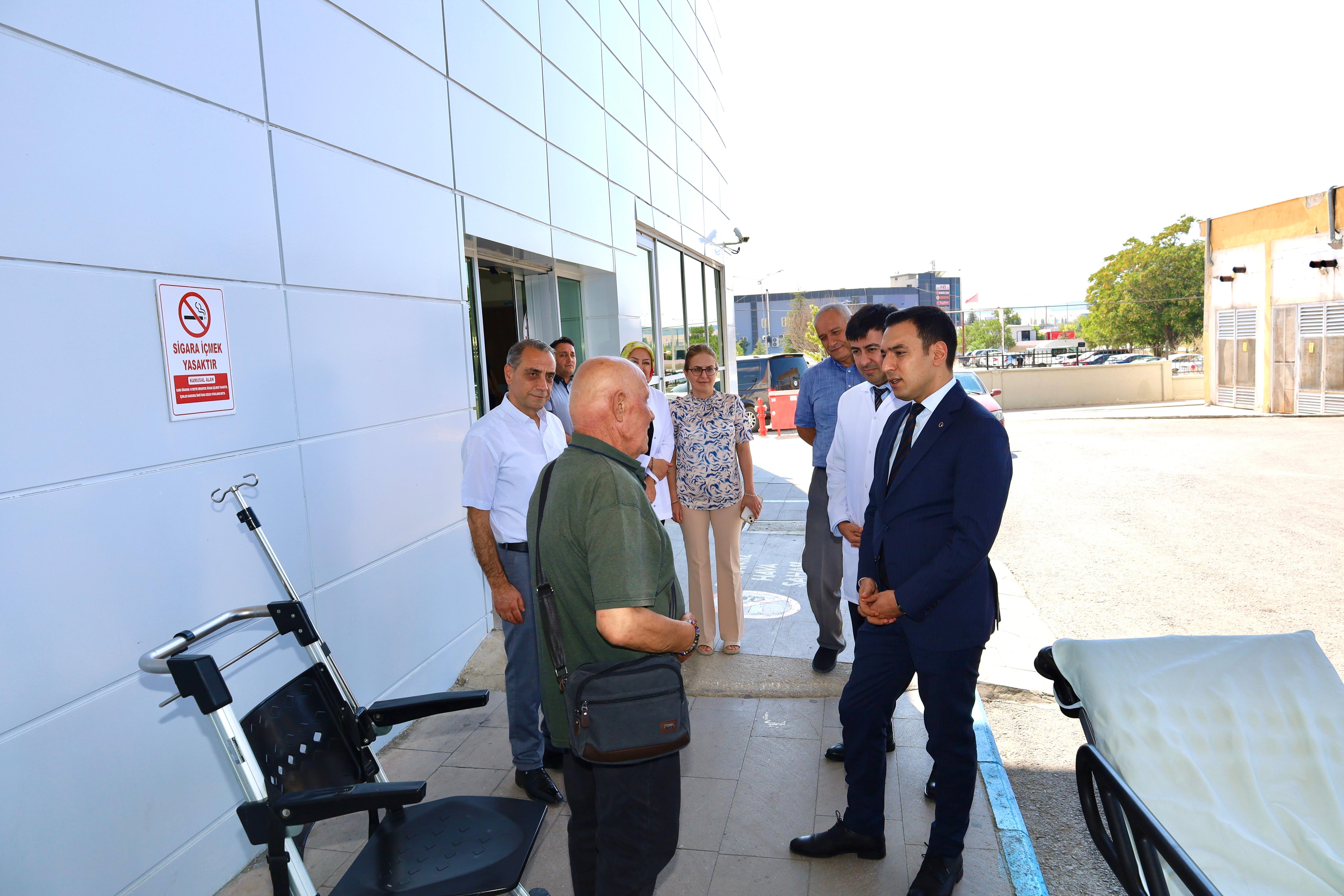 Kaymakamımız Hasan UĞUZ’dan Hastane ve Hasta Ziyareti