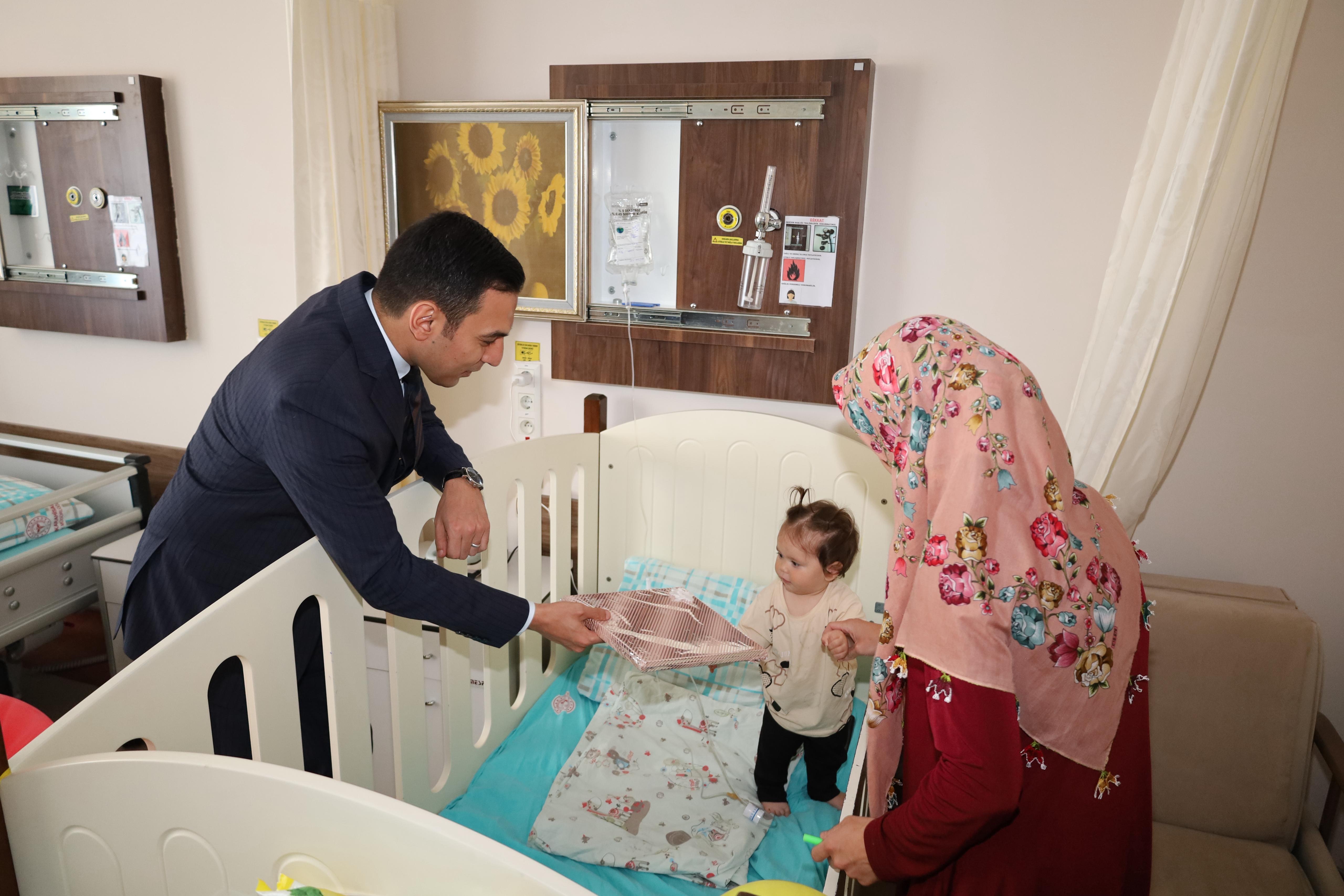 Kaymakamımız Hasan UĞUZ’dan Hastane ve Hasta Ziyareti